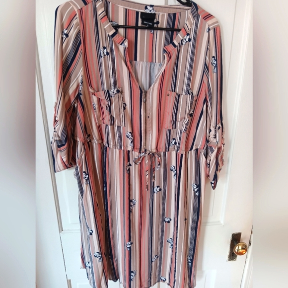 NWOT Torrid Disney Minnie Mouse challis zip front drawstring shirt dress 0X - Picture 1 of 5